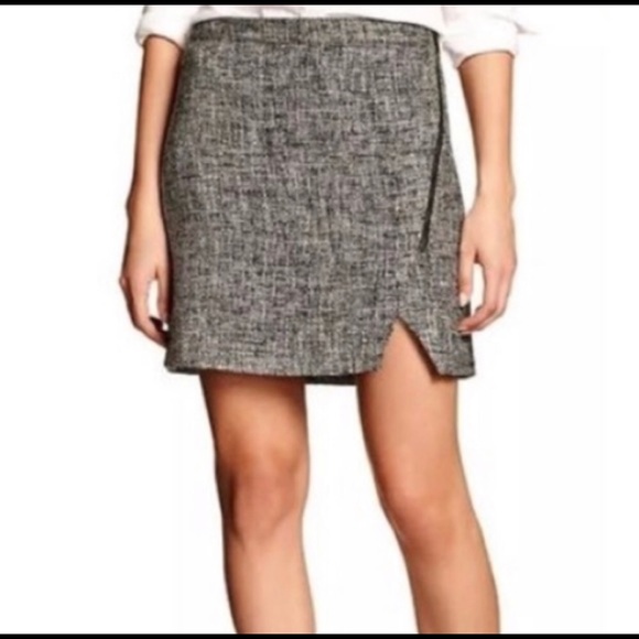 Banana Republic asymmetrical tweed skirt - Picture 2 of 11